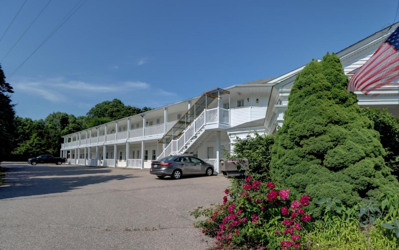 Hamilton Village Inn North Kingstown Exterior foto