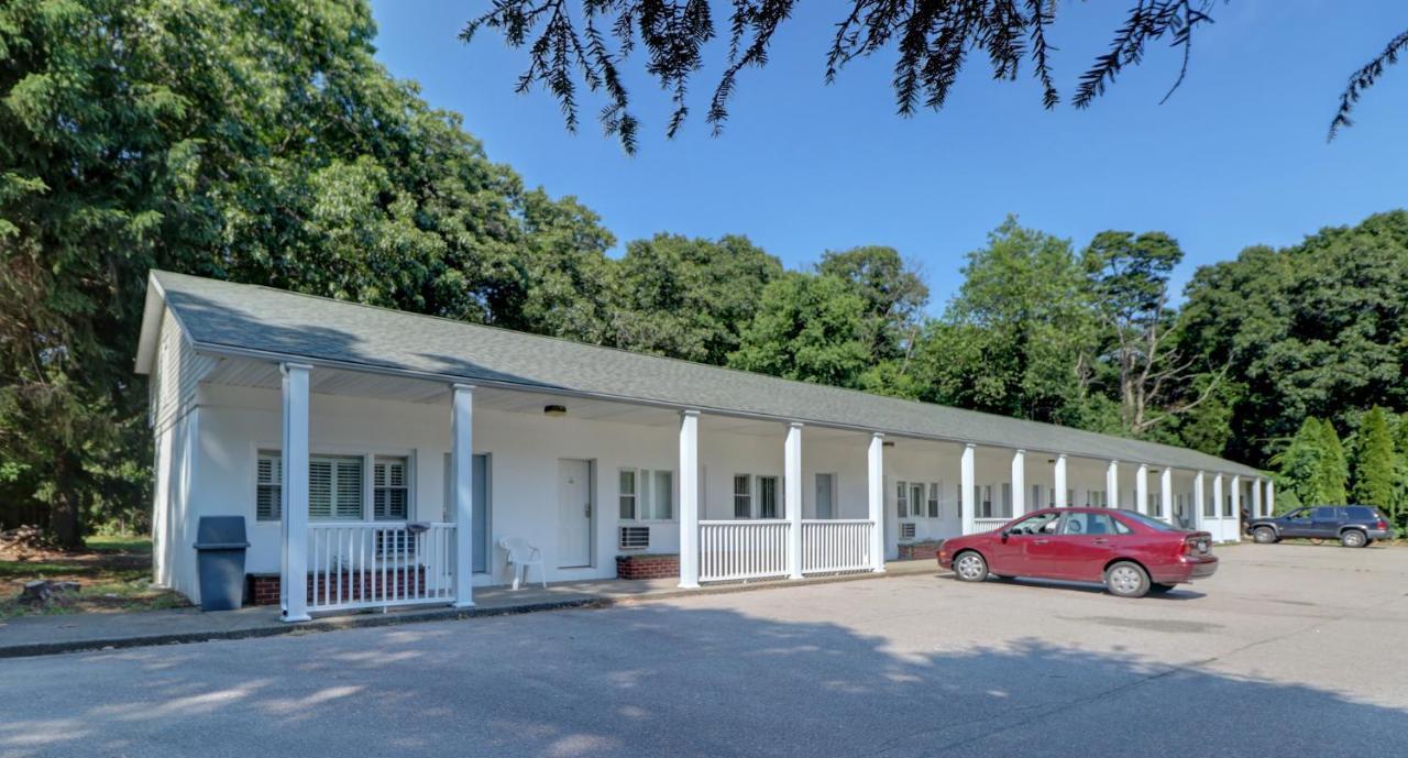 Hamilton Village Inn North Kingstown Exterior foto